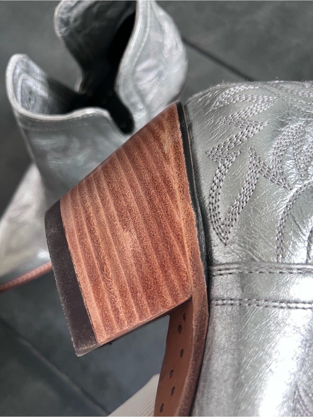 Ariat Dixon X Toe Western Metallic Silver Ankle Boot - Picture 7 of 14